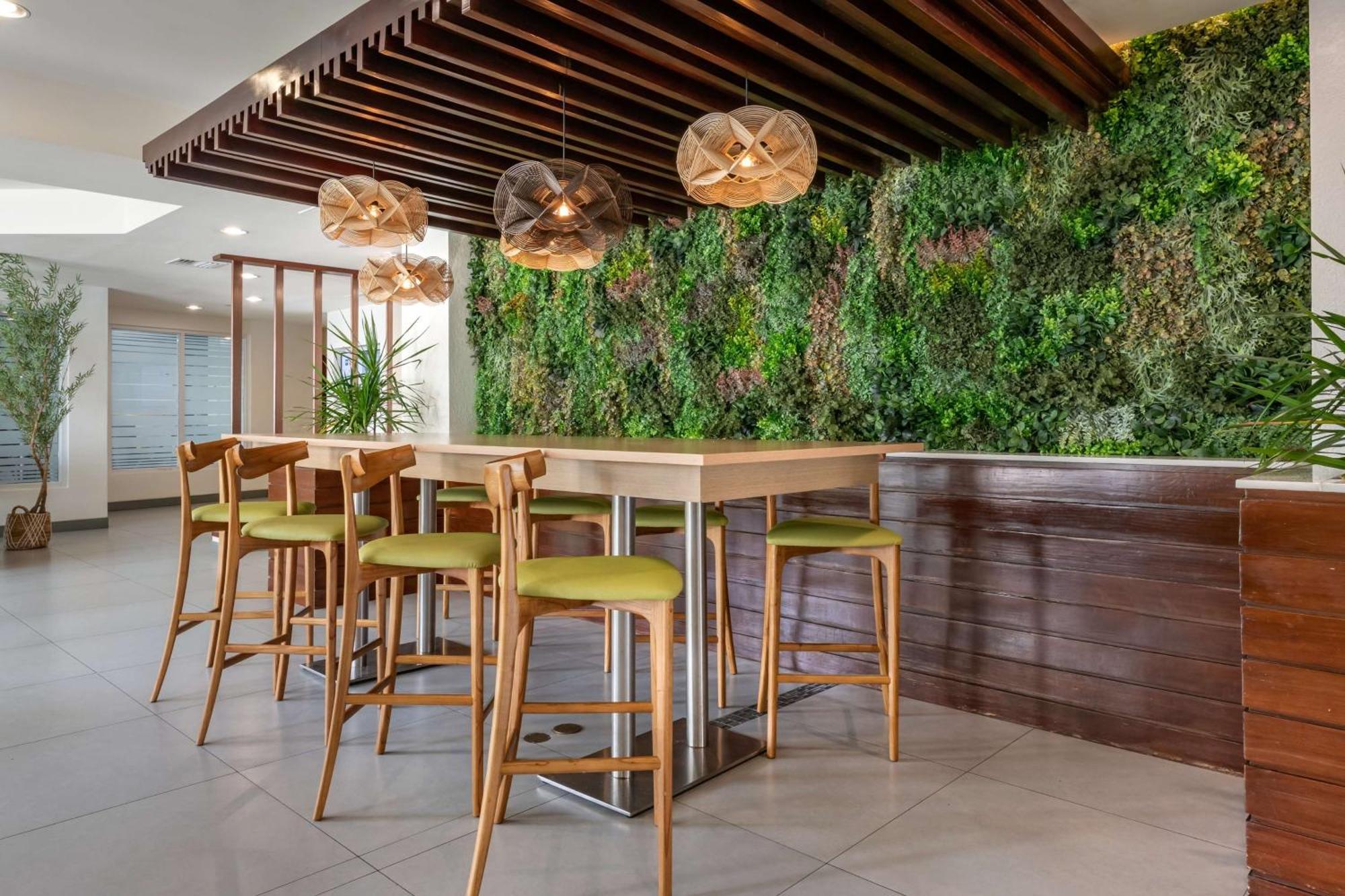 Condado Palm Inn San Juan, Tapestry Collection By Hilton Exterior foto
