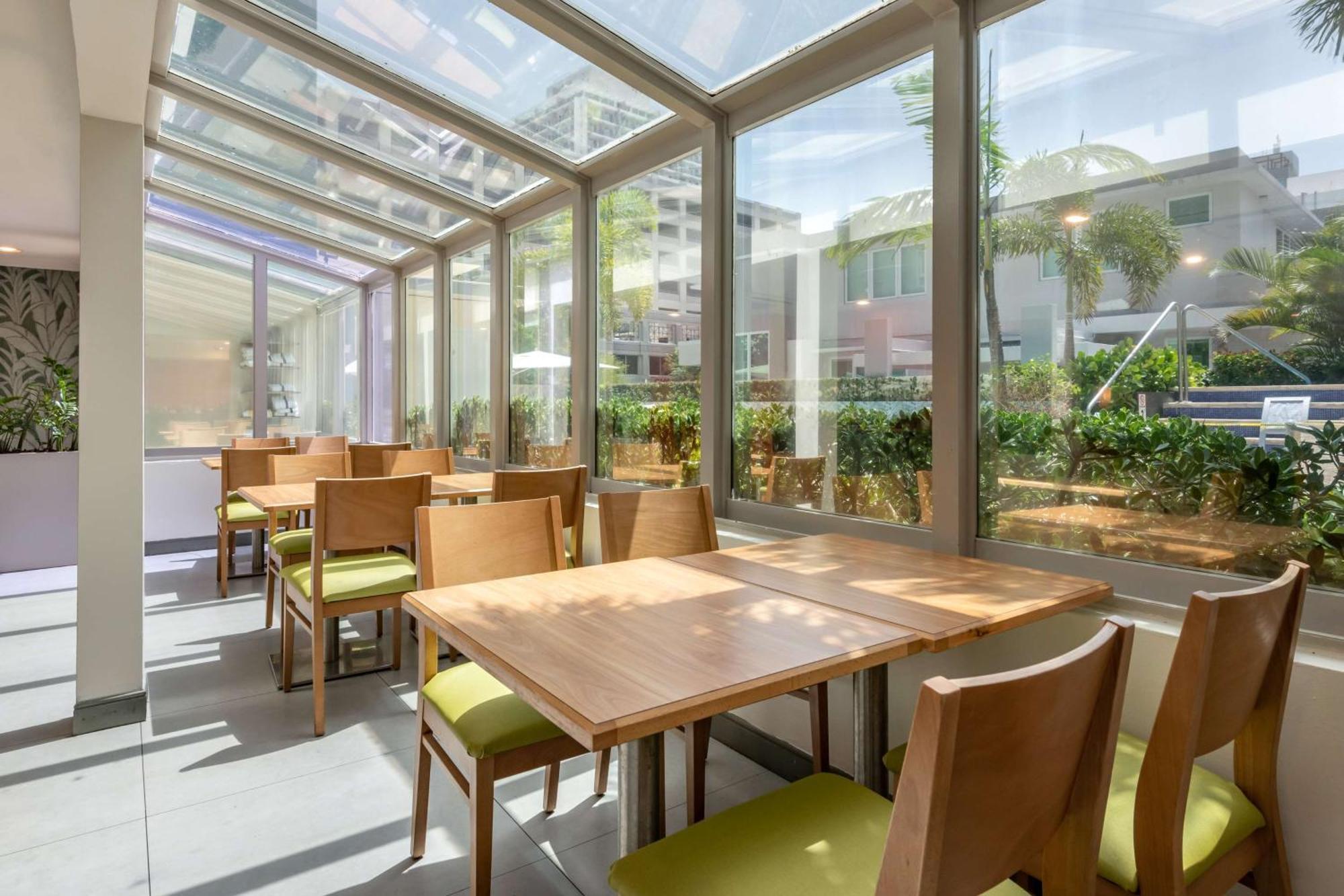 Condado Palm Inn San Juan, Tapestry Collection By Hilton Exterior foto